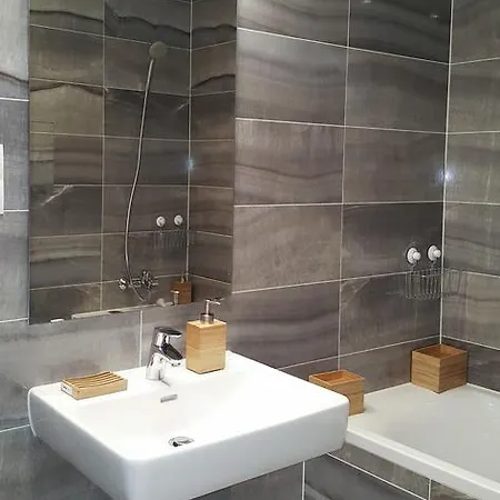 Three Bedroom Apartmán