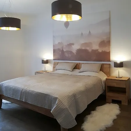 Three Bedroom Apartmán